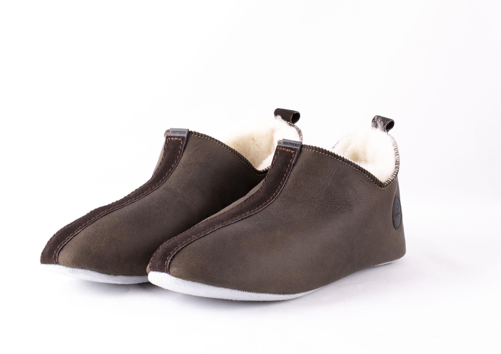 Shepherd Lina Fårskinnstoffla Oiled antique