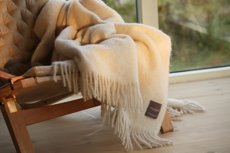Stackelbergs Mohair Pläd Reflection White