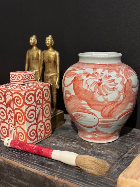 Kinesisk Vintage Vas Red and White